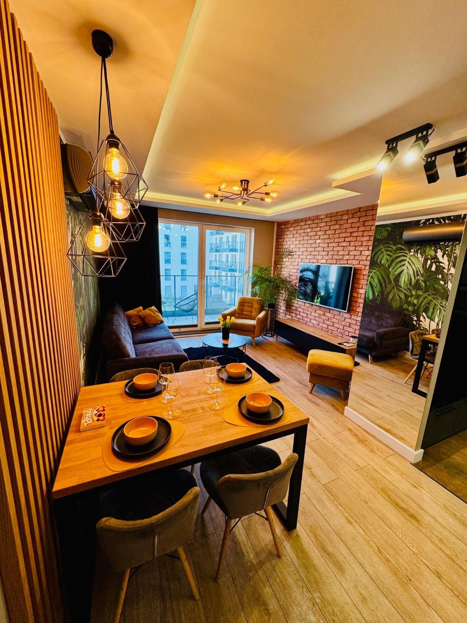 Marina Apartments Gdansk Bagian luar foto